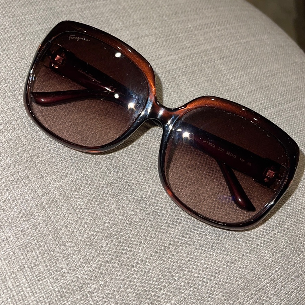 Salvatore ferragamo sunglasses